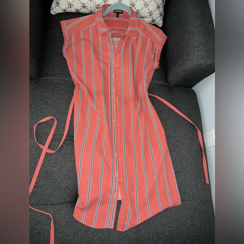 Express size XS button and tie dress